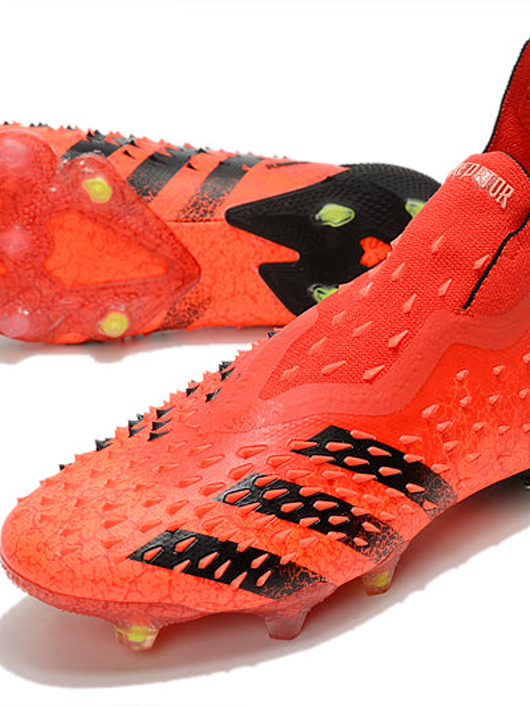 Chuteira Adidas PREDATOR FREAK FG 4