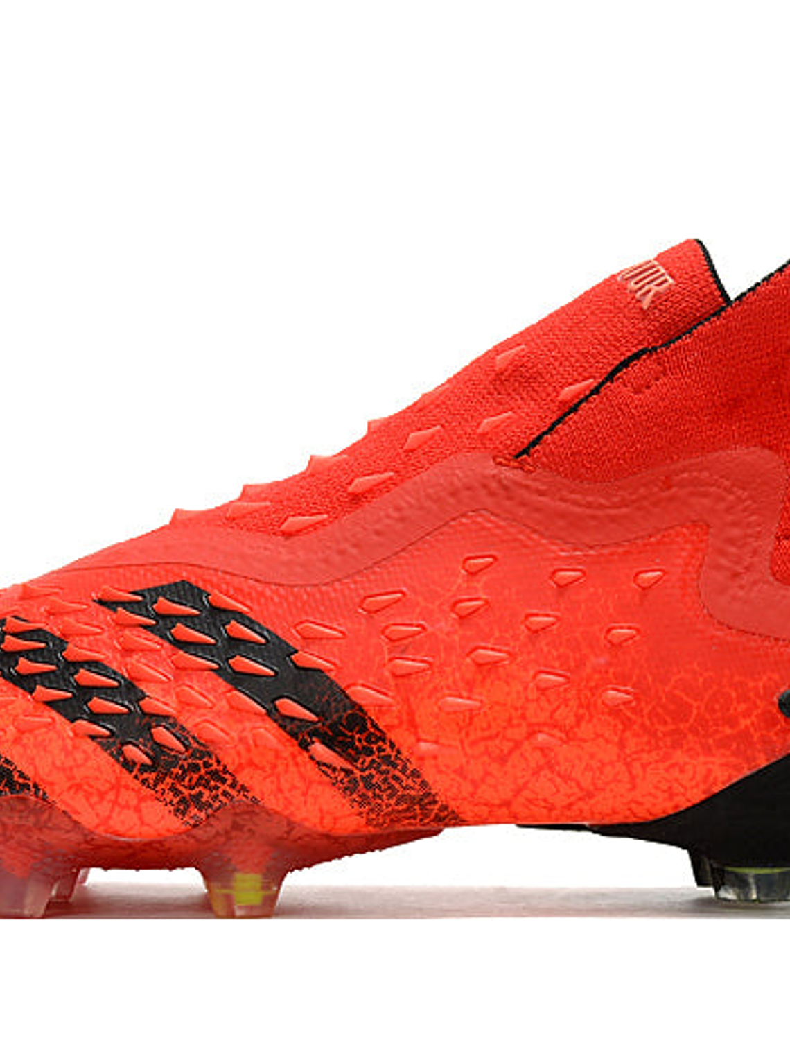 Chuteira Adidas PREDATOR FREAK FG 7