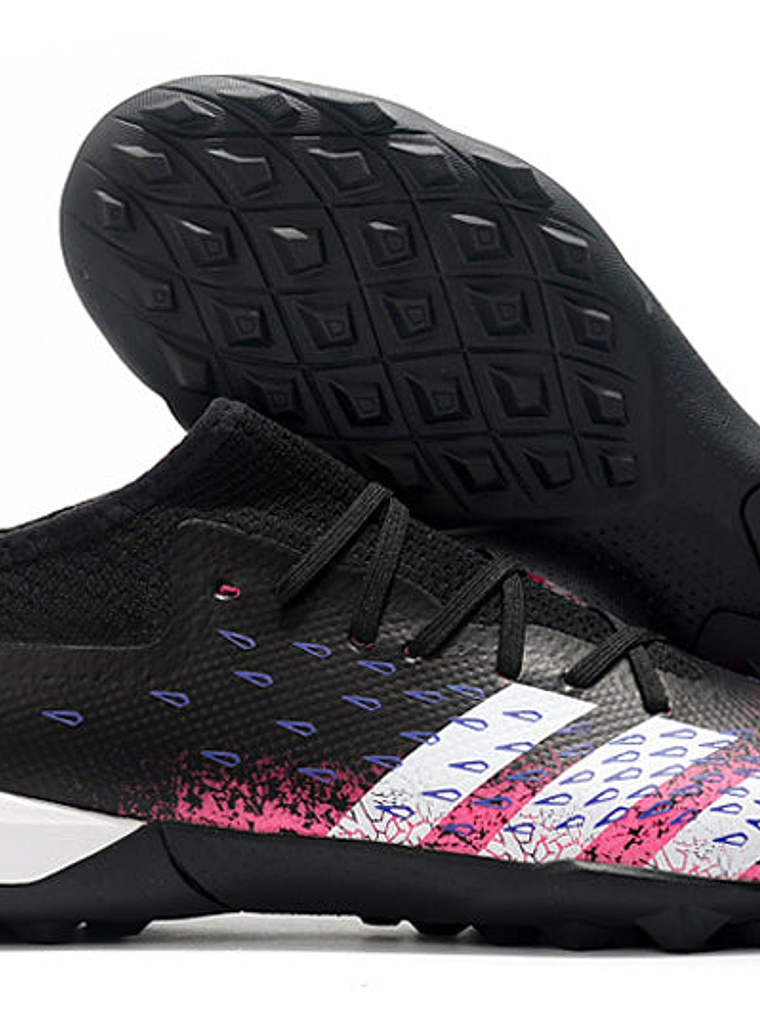 Chuteira Adidas Predator Freak -3 Low TF 1