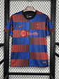 CAMISOLA DO BARCELONA 24/25 MULTICOLOR PRÉ JOGO - Thumbnail 2