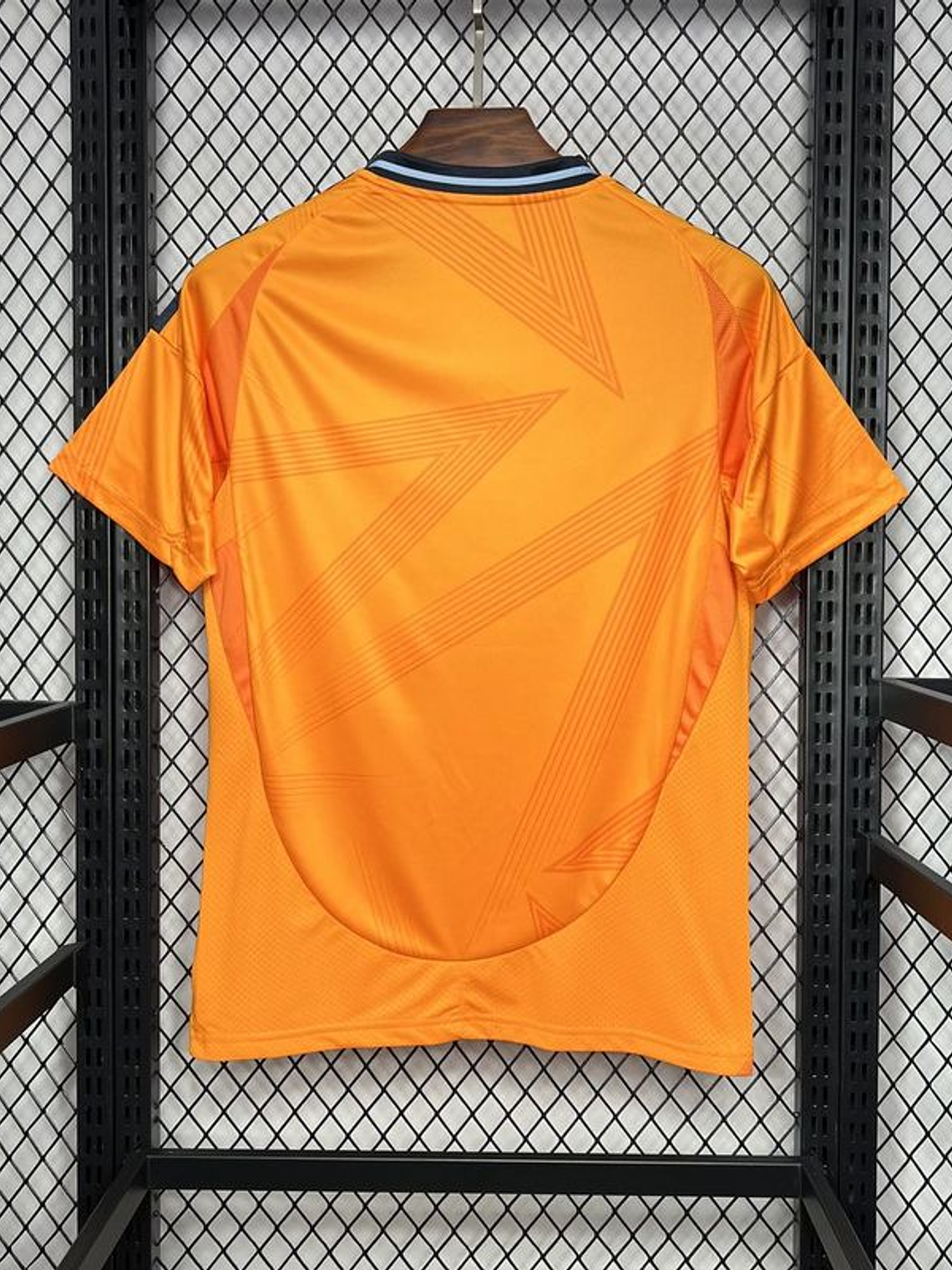 CAMISOLA DO REAL MADRID 24/25 LARANJA 3