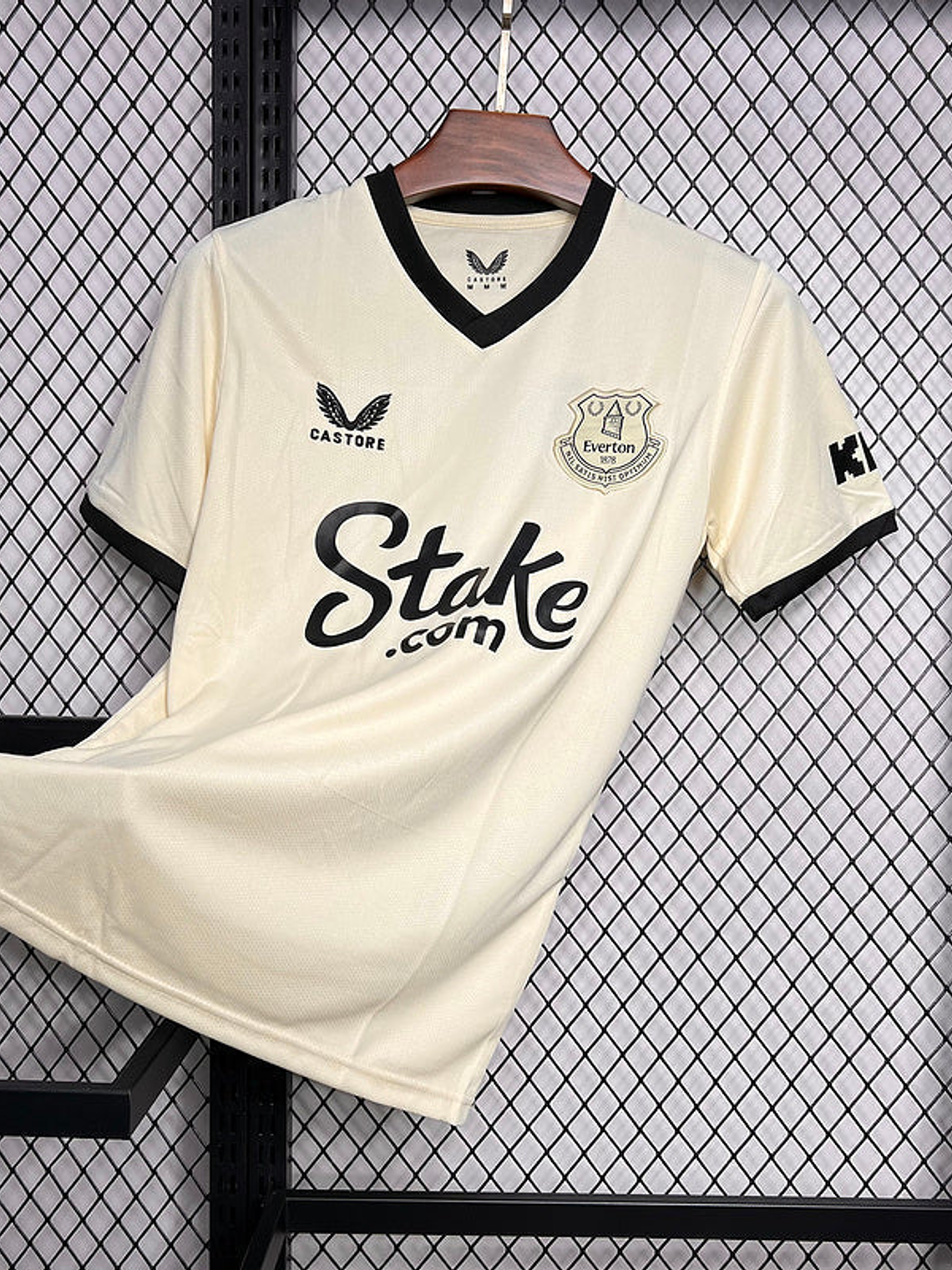 CAMISOLA DO EWERTON 24/25 BEGE 1