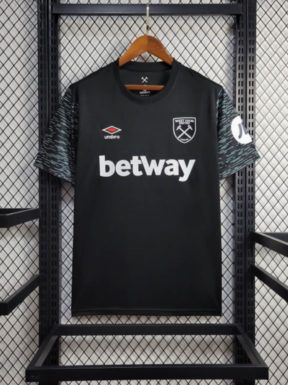 CAMISOLA DO WEST HAM 24/25 PRETO 1