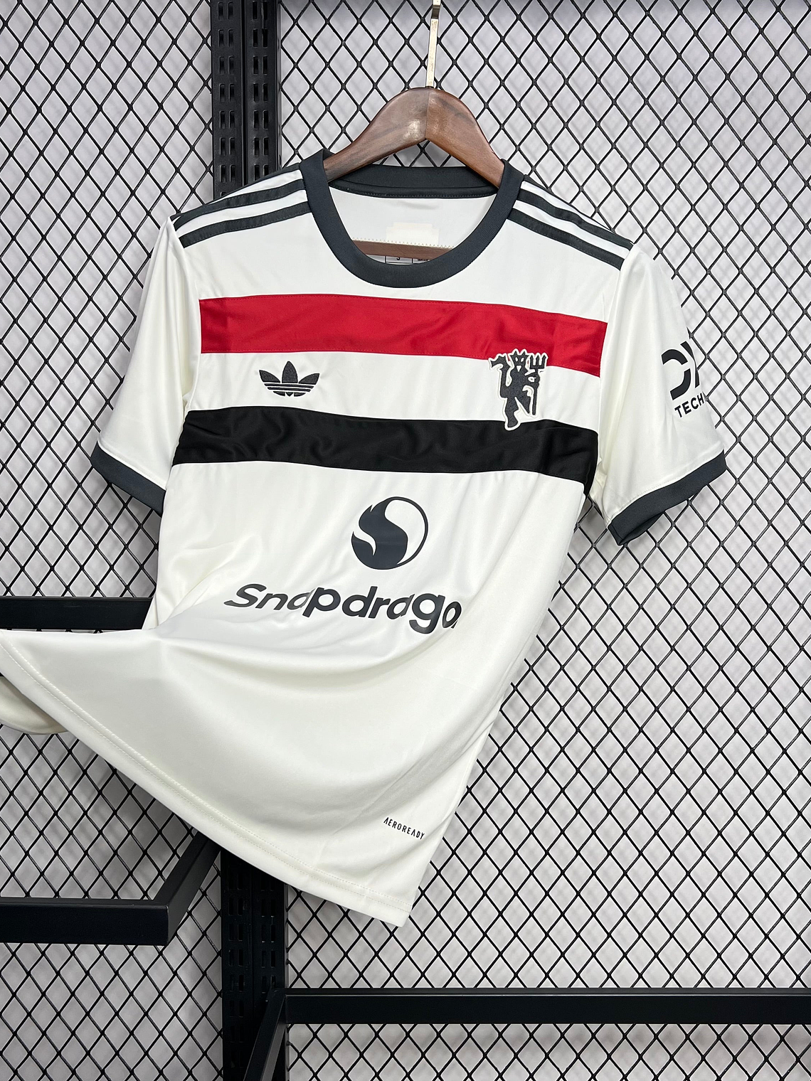 CAMISOLA DO MANCHESTER UNITED 24/25 BRANCO 1