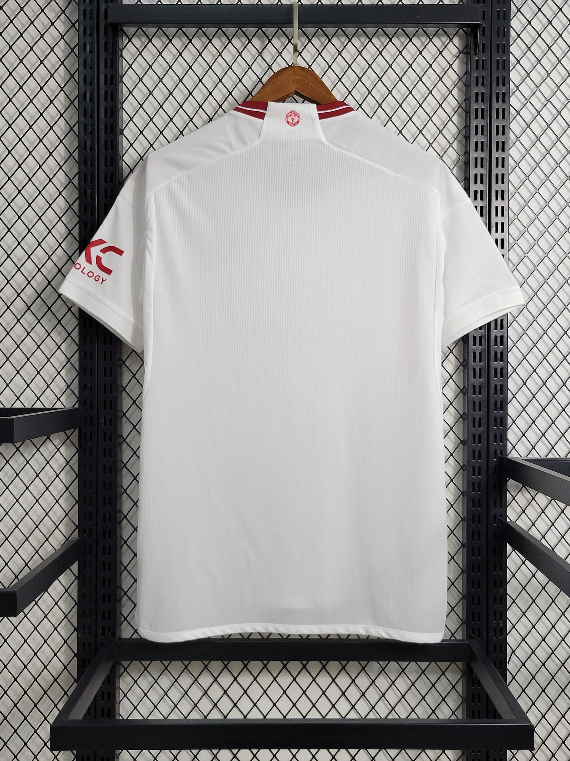 CAMISOLA DO MANCHESTER UNITED 23/24 BRANCO 3