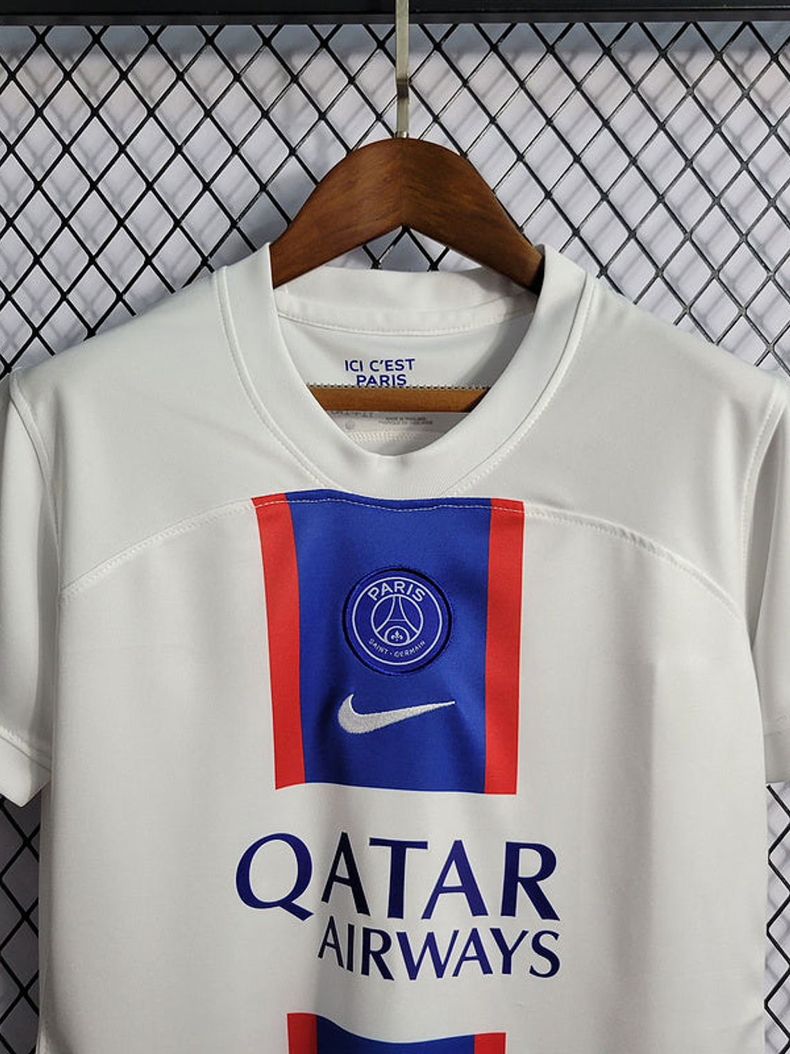 CAMISA FEMININA DO PARIS SAINT GERMAN 23/24 BRANCO E AZUL 7