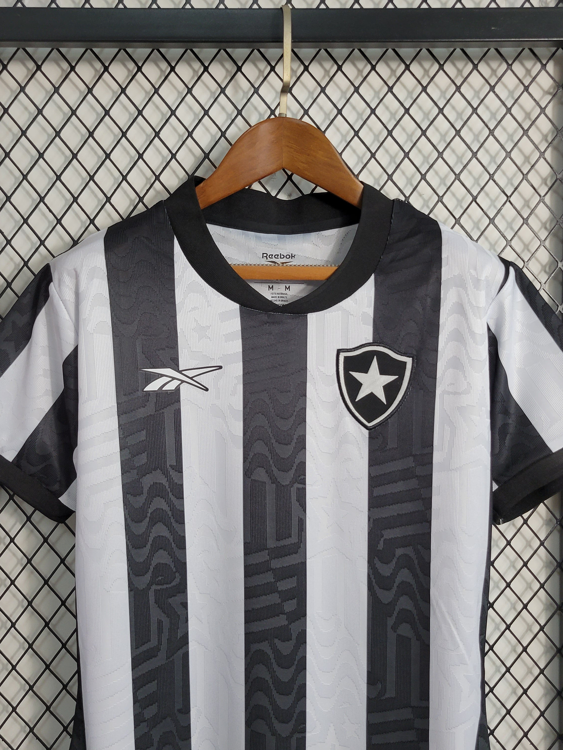 CAMISA FEMININA DO BOTAFOGO 23/24 BRANCO E PRETO 3