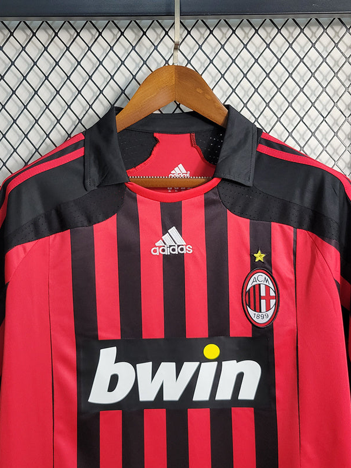 CAMISA RETRÔ DO MILAN 07/08 VERMELHO E PRETO 4