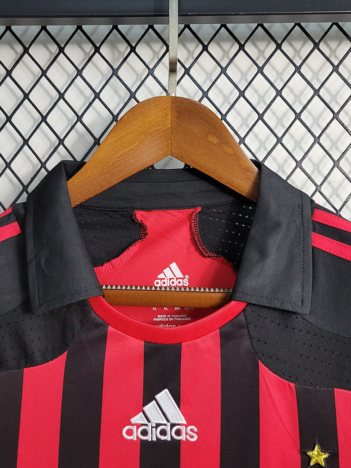 CAMISA RETRÔ DO MILAN 07/08 VERMELHO E PRETO 5