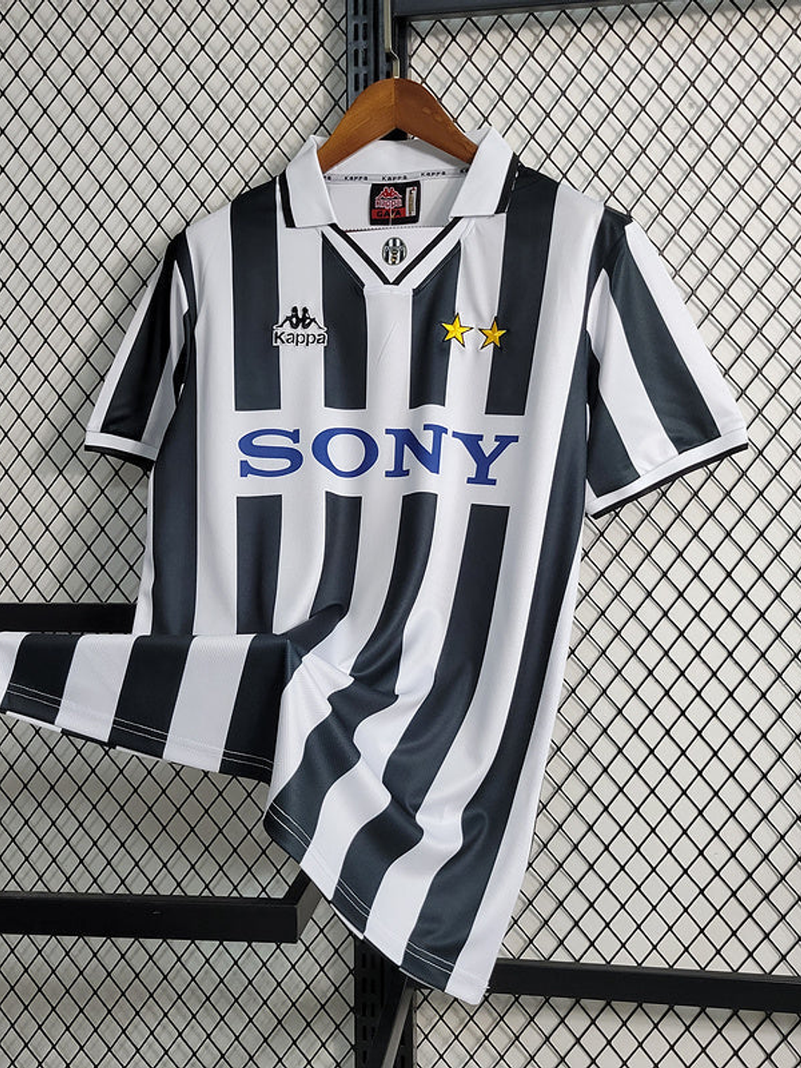 CAMISA RETRÔ DA JUVENTUS 95/97 BRANCO E PRETO 1
