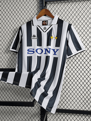 CAMISA RETRÔ DA JUVENTUS 95/97 BRANCO E PRETO