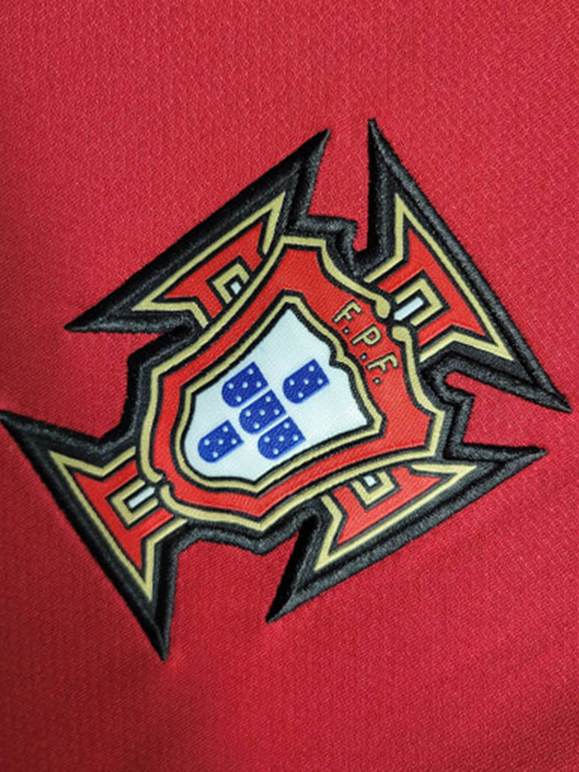 CAMISA RETRÔ DE PORTUGAL 2006 VERMELHO 4