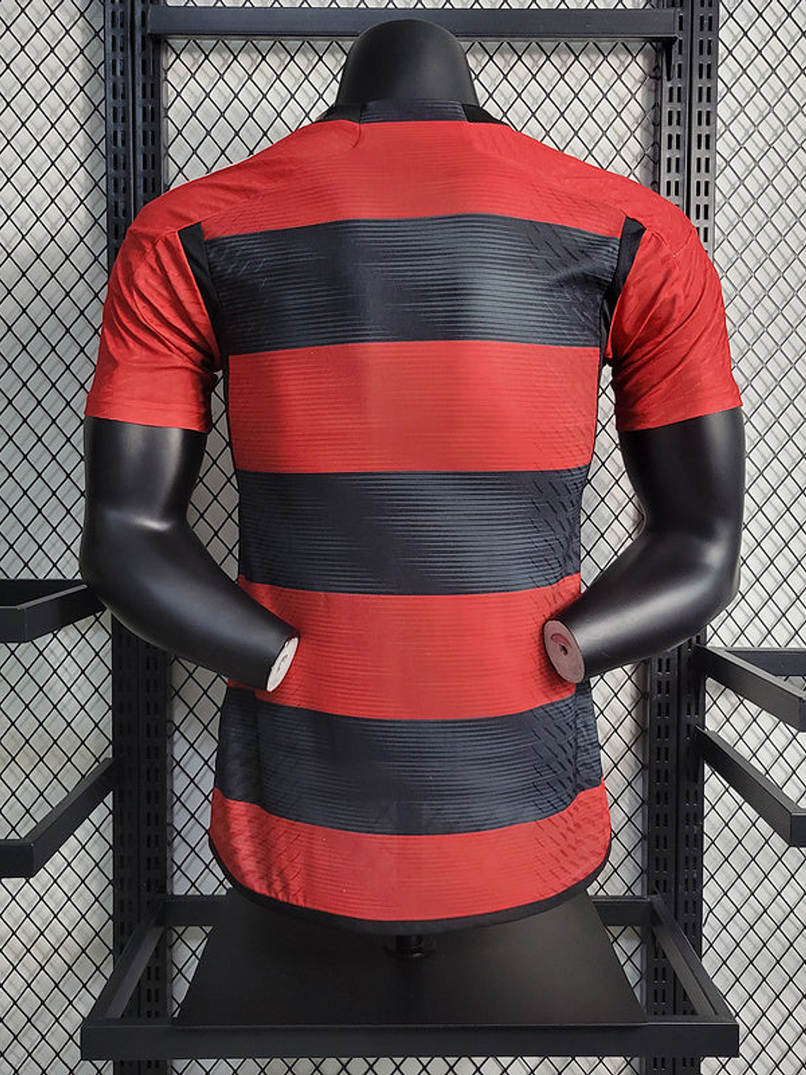 CAMISA VERSÃO PLAYER DO FLAMENGO 23/24 VERMELHO E PRETO 2