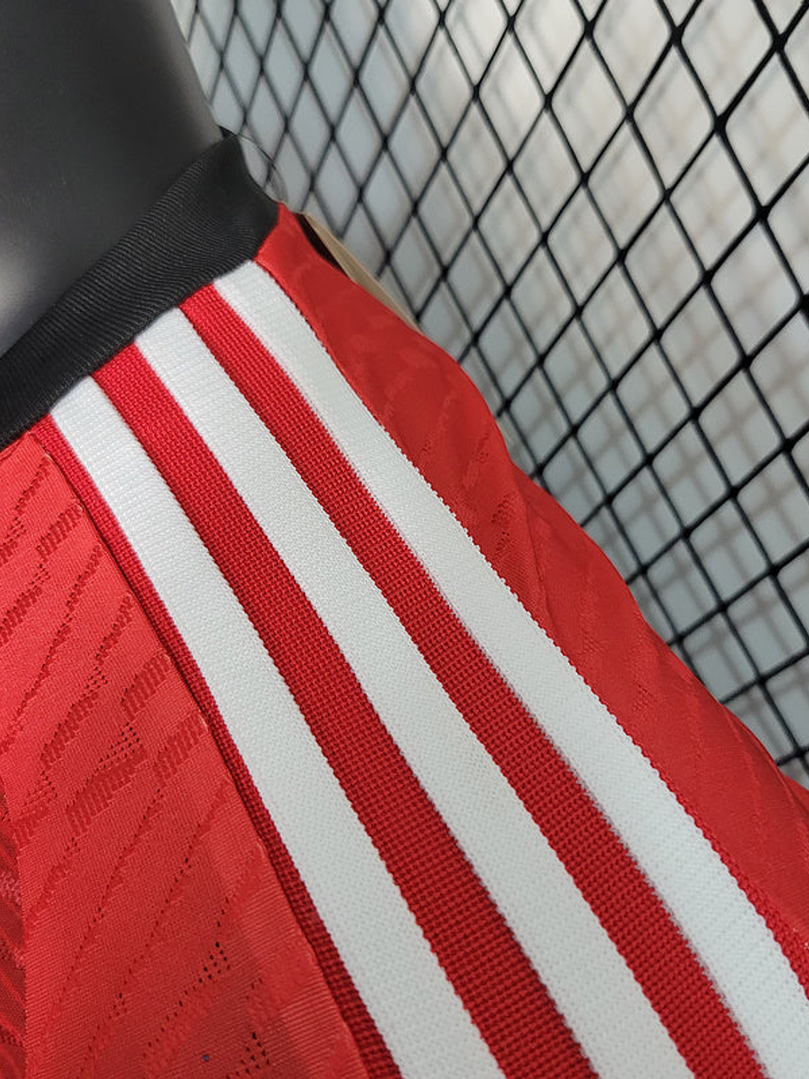 CAMISA VERSÃO PLAYER DO FLAMENGO 23/24 VERMELHO E PRETO 6