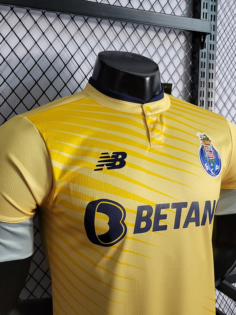 CAMISA VERSÃO PLAYER DO PORTO 23/24 DOURADO 2
