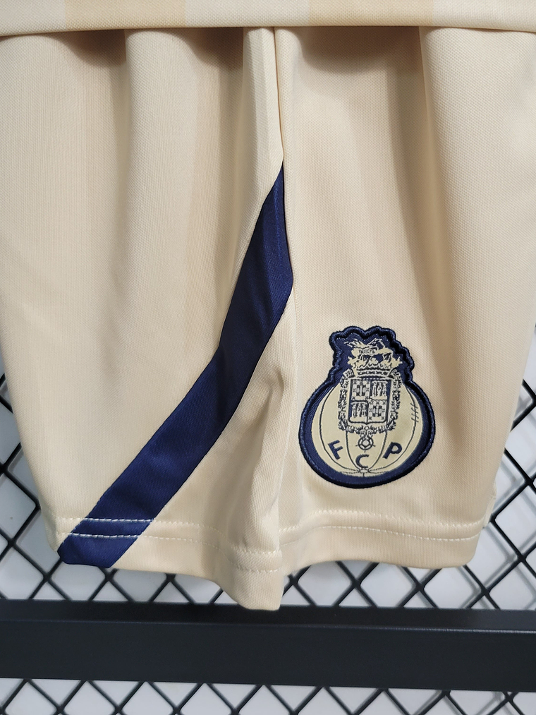 KIT INFANTIL DO PORTO 23/24 DOURADO 4