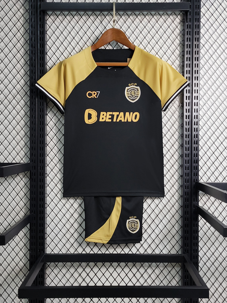 KIT INFANTIL DO SPORTING 23/24 PRETO E DOURADO 1