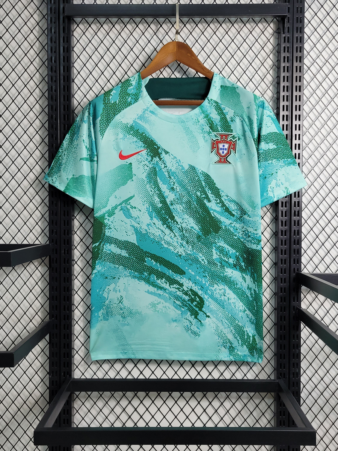 CAMISOLA DA SELEÇÃO DE PORTUGAL 23/24 VERDE TREINO 2