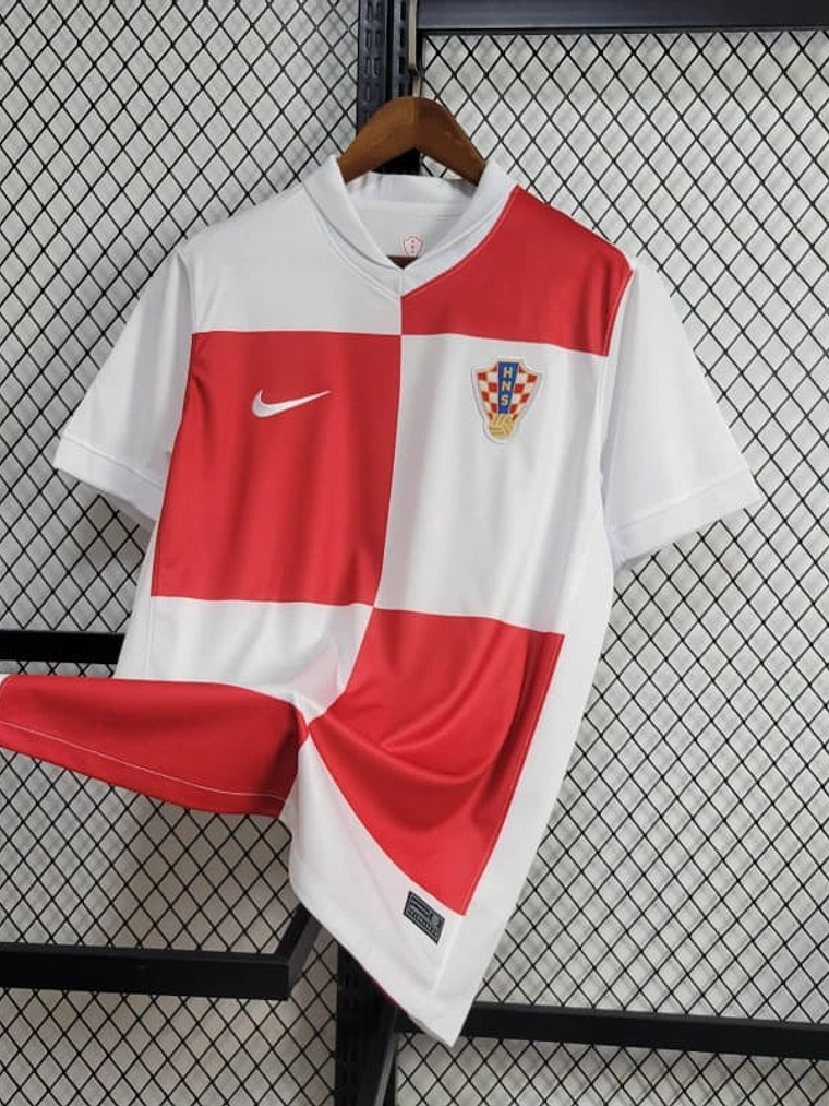 CAMISOLA DA SELEÇÃO DA CROACIA 24/25 BRANCO E VERMELHO 1