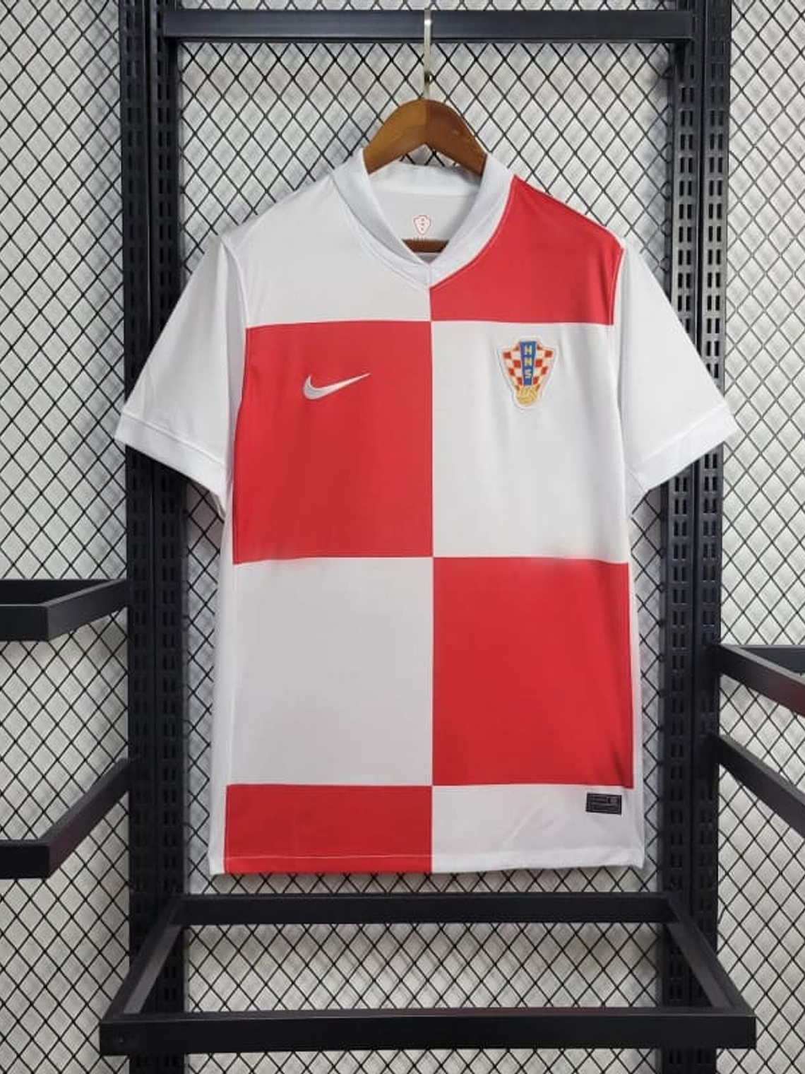 CAMISOLA DA SELEÇÃO DA CROACIA 24/25 BRANCO E VERMELHO 2