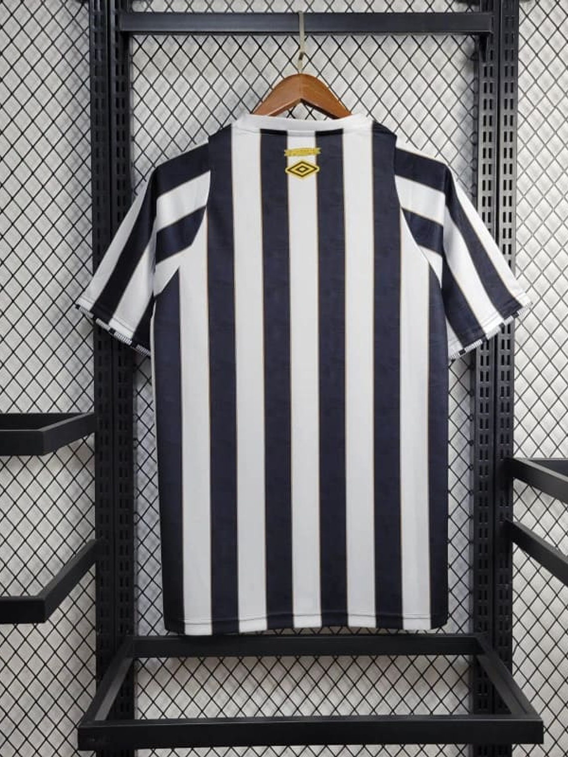 CAMISOLA DO SANTOS 24/25 BRANCO E PRETO 3