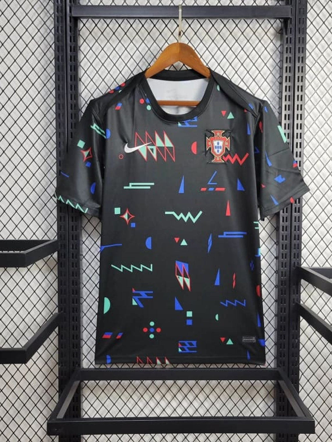 CAMISOLA DA SELEÇÃO DE PORTUGAL 24/25 PRETO EDIÇÃO ESPECIAL 2