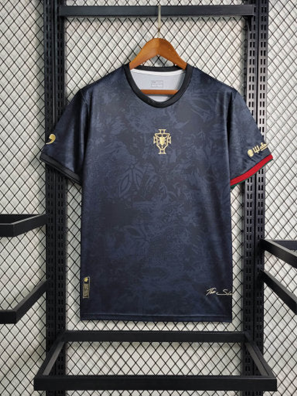 CAMISOLA DA SELEÇÃO DE PORTUGAL 23/24 PRETO EDIÇÃO ESPECIAL 2