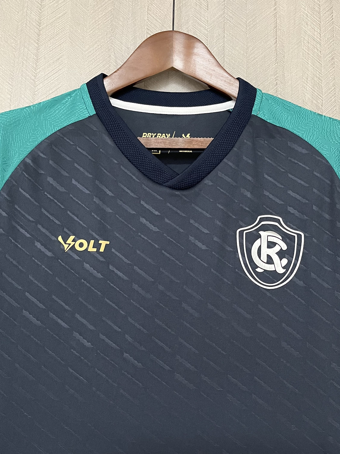 CAMISOLA DO REMO 25/26 CINZA / VERDE 4