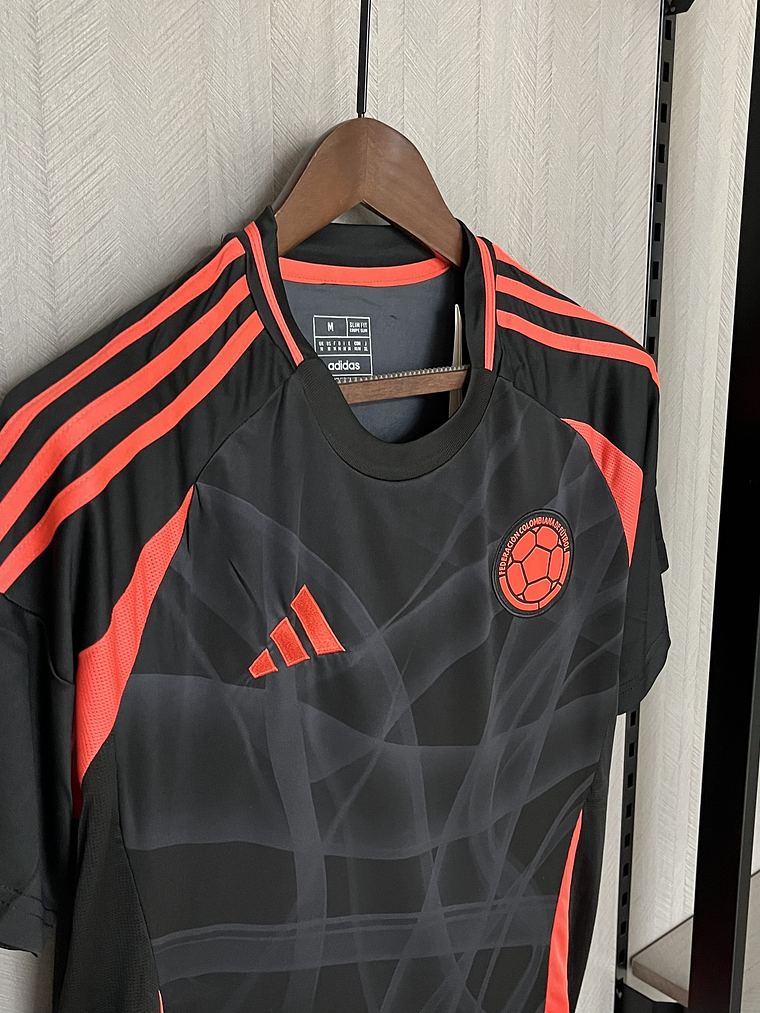 CAMISOLA DA SELEÇÃO DA COLOMBIA 24/25 - PRETA 3