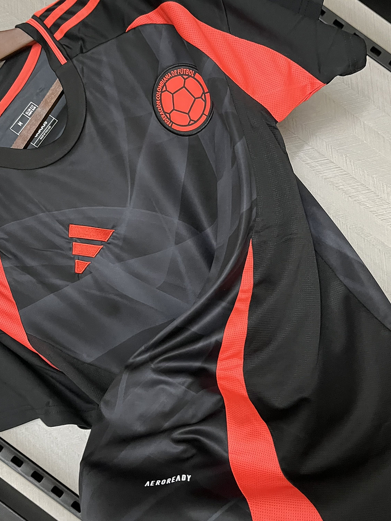 CAMISOLA DA SELEÇÃO DA COLOMBIA 24/25 - PRETA 4