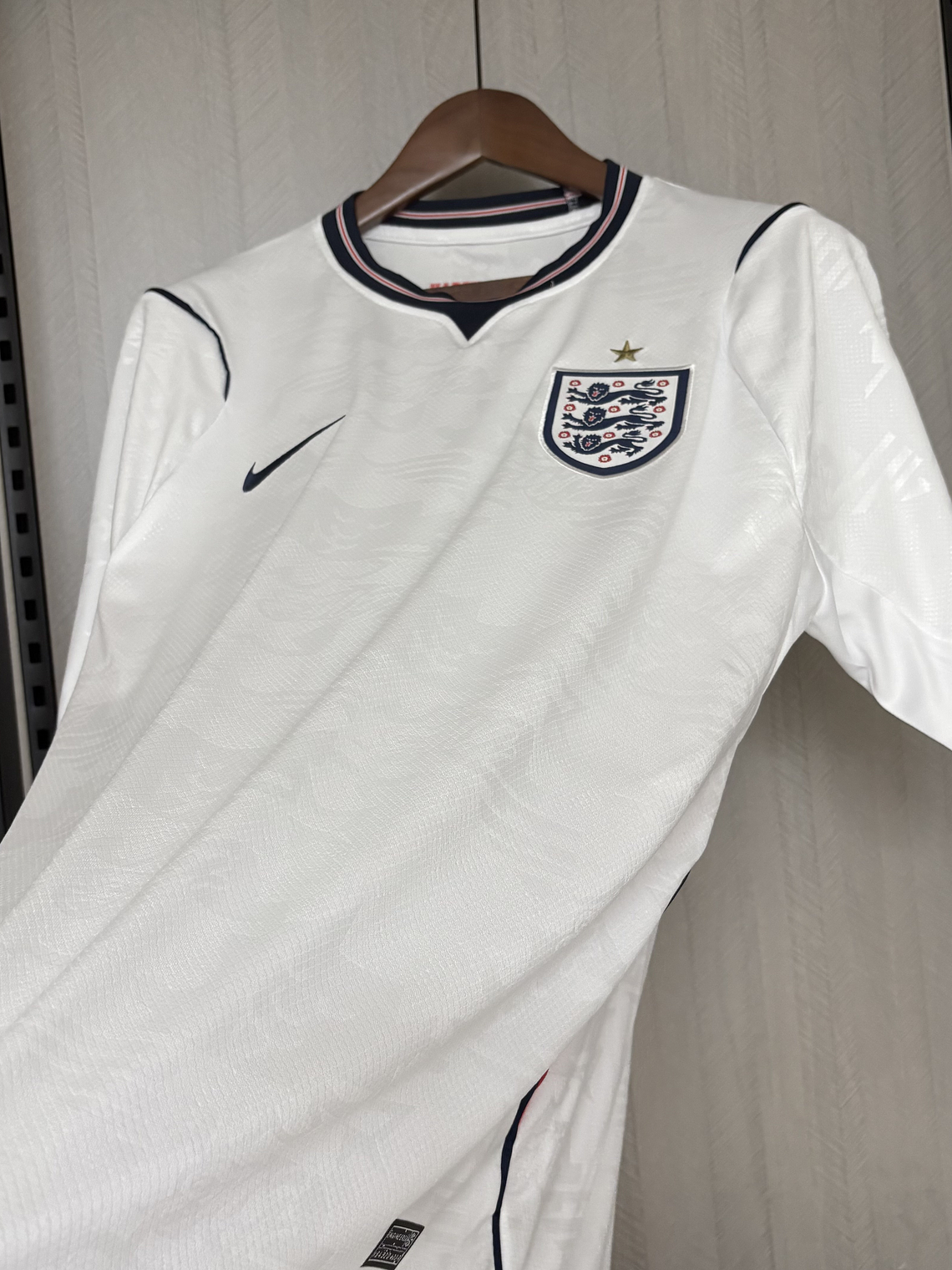 CAMISOLA DA SELEÇÃO DA INGLATERRA 2026 - BRANCA 2