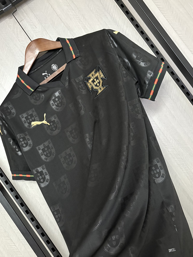 CAMISOLA DA SELEÇÃO DE PORTUGAL 26/27 - PRETA 3
