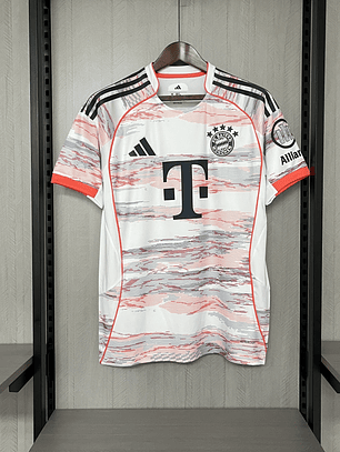 CAMISOLA DO BAYERN MUNICH 26/27 BRANCO