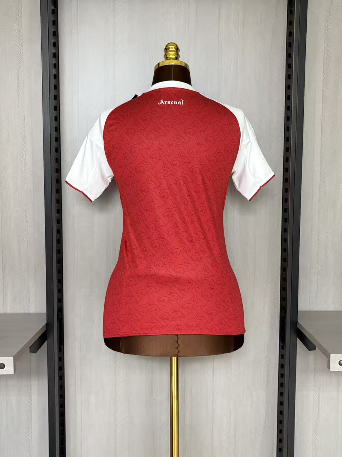 CAMISOLA FEMININA DO ARSENAL 25/26 VERMELHO 3