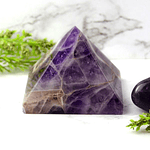 Pirámide de Piedra Amatista