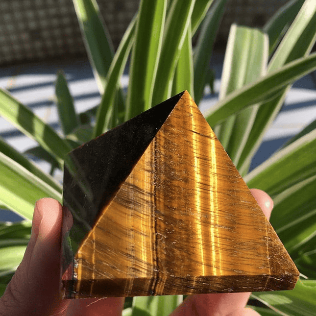 Pirámide de Piedra Ojo de Tigre 3