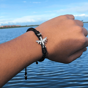 Pulsera con Cuero Trenzado y Avión