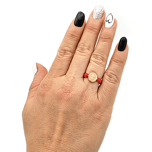 Anillo Tejido Rojo San Benito Oro Laminado de 18k