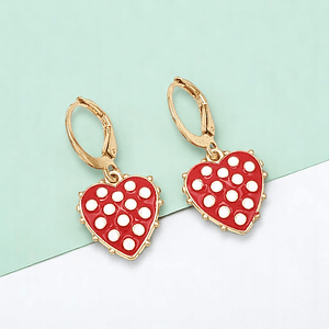 Aretes Corazón Fresas Rojo Rodio