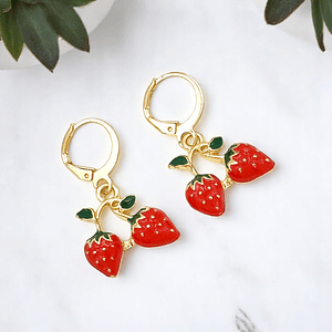 Aretes con Dijes de Fresas Rojo Rodio 