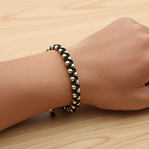 Pulsera Tejido Macramé Negro con Oro Laminado 18k