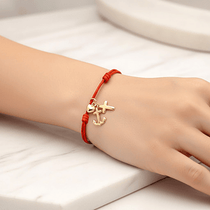 Pulsera 3 Gracias Hilo Rojo Oro Laminado 18k