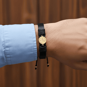 Pulsera Divino Niño Cuero Oro Laminado 18k