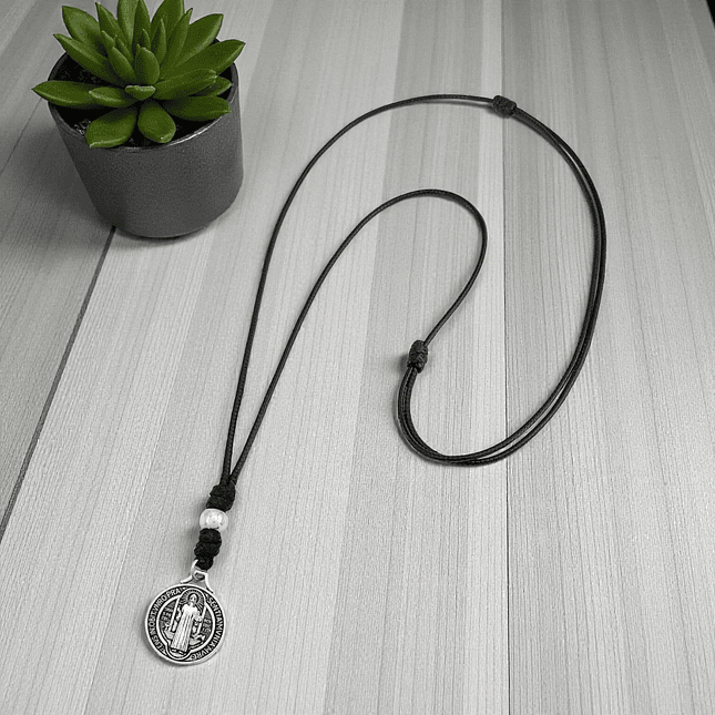 Collar Ajustable Medalla San Benito de Abad 4