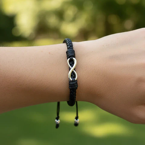 Pulsera Infinito con Cuero Trenzado