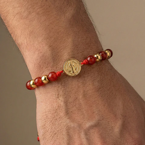 Pulsera con Medalla de San Benito Acero Cornalina 8mm