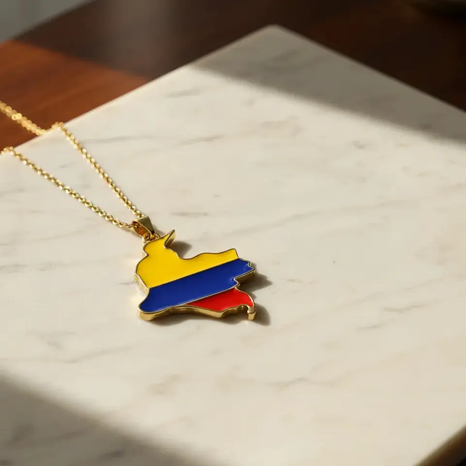 Cadena con Dije Mapa de Colombia Tricolor Nacional 4