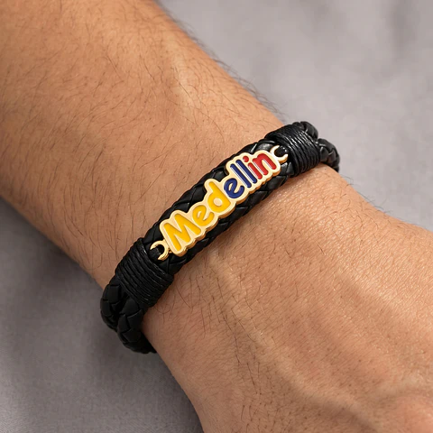 Pulsera Cuero Trenzado Dije Medellín Acero