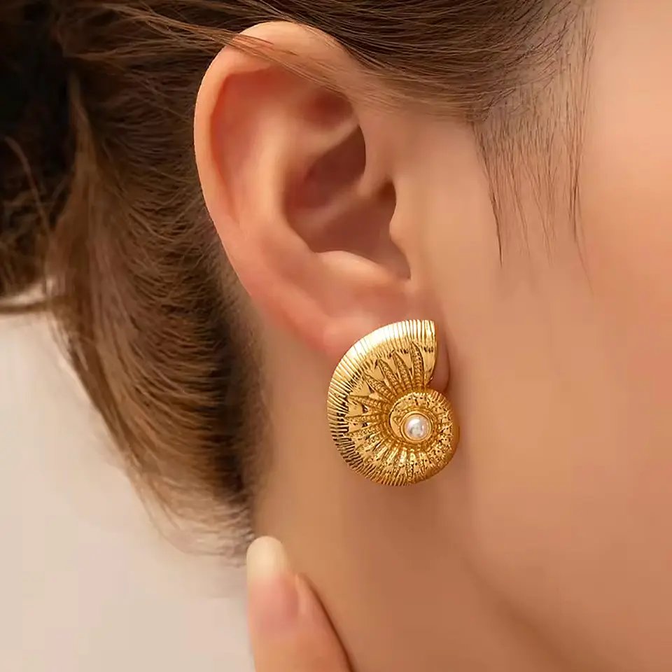 Topos Aretes Caracol Acero Inoxidable Dorado 2