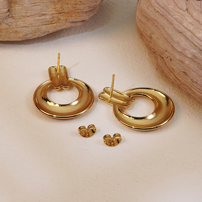 Topos Aretes Dona Minimalista Acero Inoxidable Dorado 4
